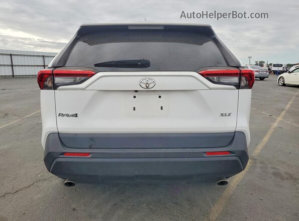 2T3W1RFV4MC169276 2021 TOYOTA RAV4 White Rear view