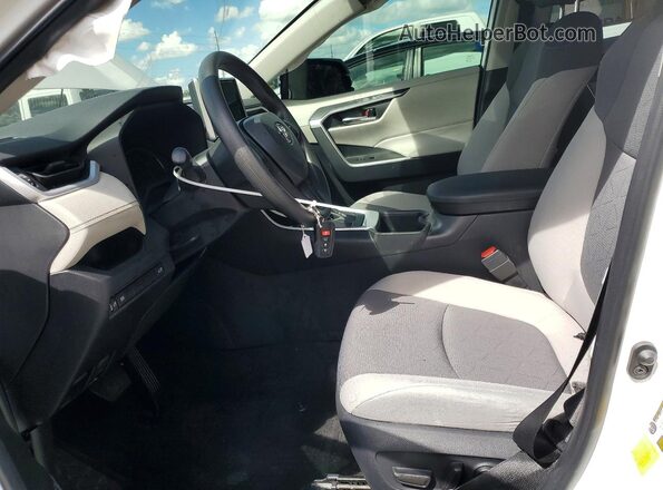 2T3W1RFV4RC301248 2024 TOYOTA RAV4 White Вид салону спереду