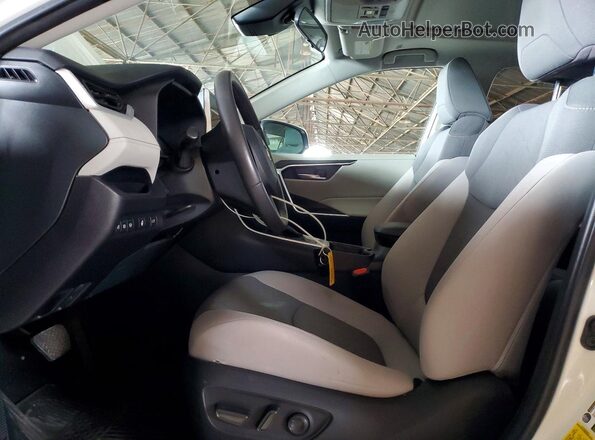 2T3W1RFV4SC313700 2025 TOYOTA RAV4 White Vista interior delantera
