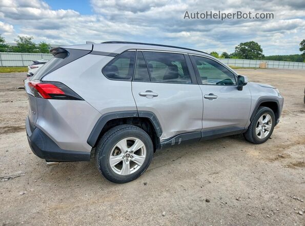2T3W1RFV6MC143116 2021 TOYOTA RAV4 Silver Tył prawy