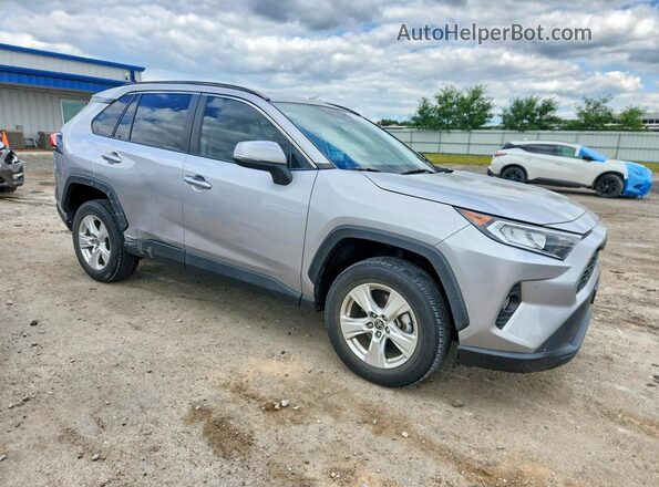 2T3W1RFV6MC143116 2021 TOYOTA RAV4 Silver Przód prawy