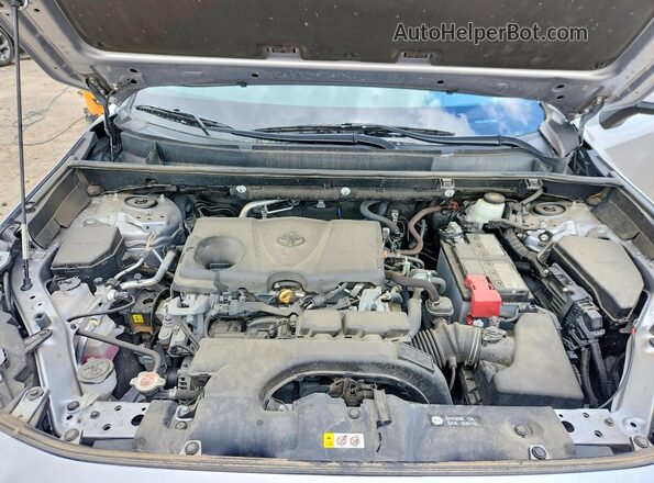 2T3W1RFV6MC143116 2021 TOYOTA RAV4 Silver Widok wnętrza z tyłu