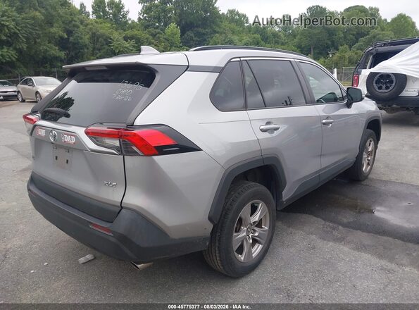 2T3W1RFV6NC195525 2022 TOYOTA RAV4 Silver Հետևի աջ