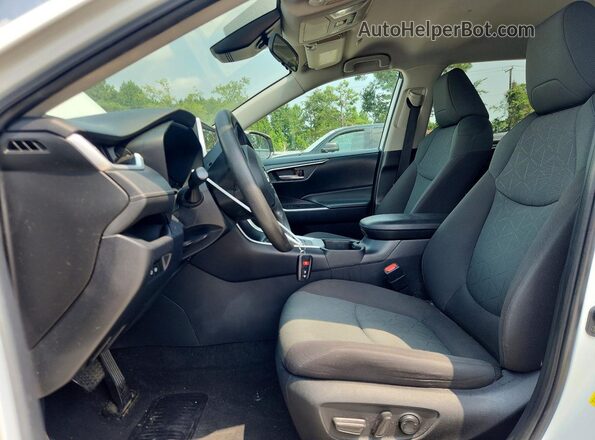 2T3W1RFV6RW303050 2024 TOYOTA RAV4 White Front interior view