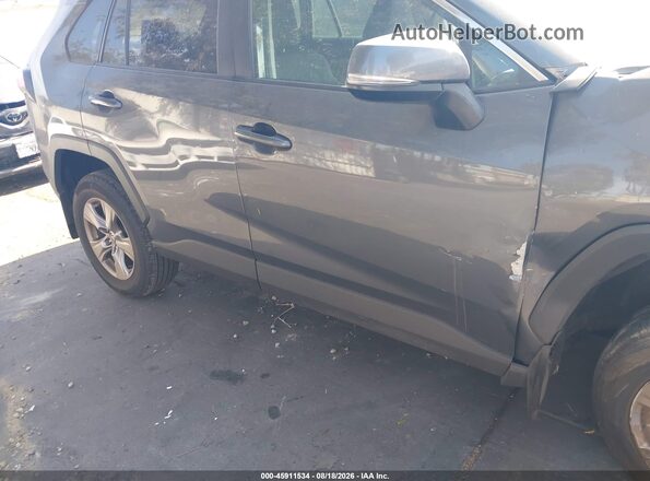 2T3W1RFV6SW406586 2025 TOYOTA RAV4 Серый Вид задней части салона