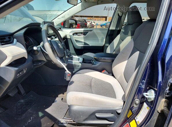 2T3W1RFV7KC032913 2019 TOYOTA RAV4 Синий Вид салона спереди
