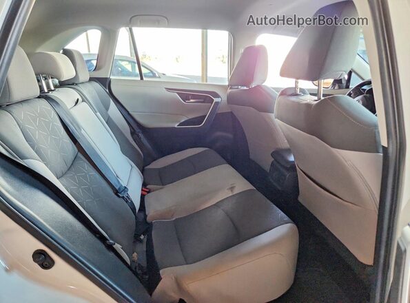2T3W1RFV7MW127876 2021 TOYOTA RAV4 White Հետևի նստատեղերի տեսք