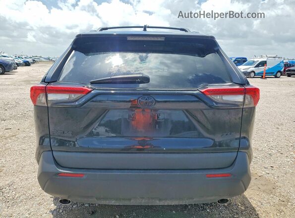 2T3W1RFV7NC208637 2022 TOYOTA RAV4 Black Widok z tyłu