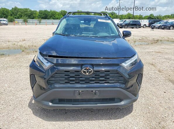 2T3W1RFV7NC208637 2022 TOYOTA RAV4 Black Widok z przodu