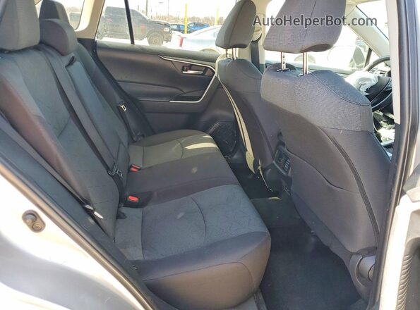 2T3W1RFV7PC238935 2023 TOYOTA RAV4 Silver Widok wnętrza z tyłu