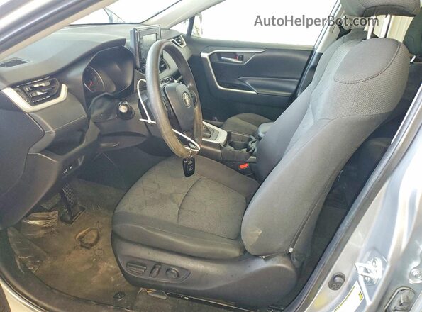2T3W1RFV8MC137110 2021 TOYOTA RAV4 Silver წინა სალონის ხედი