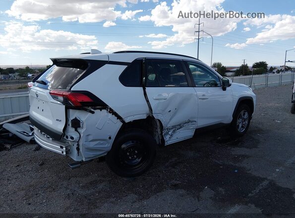 2T3W1RFV9NC211247 2022 TOYOTA RAV4 Белый Вид задней части салона