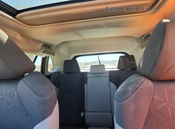 2T3W1RFV9RC296497 2024 TOYOTA RAV4 Black Widok tylnych siedzeń