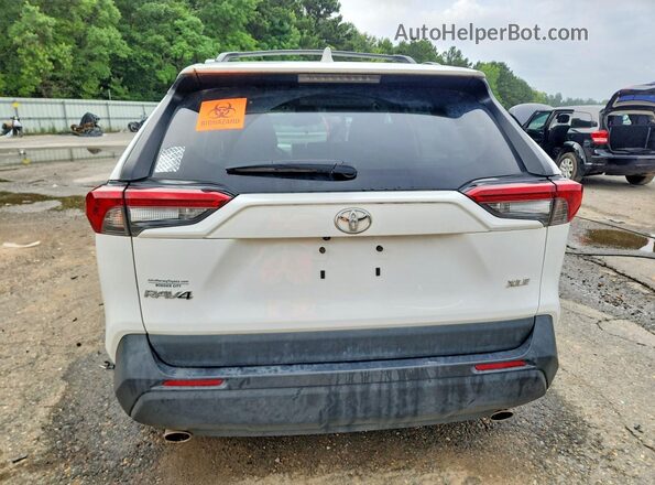 2T3W1RFVXRC277313 2024 TOYOTA RAV4 White Rear view