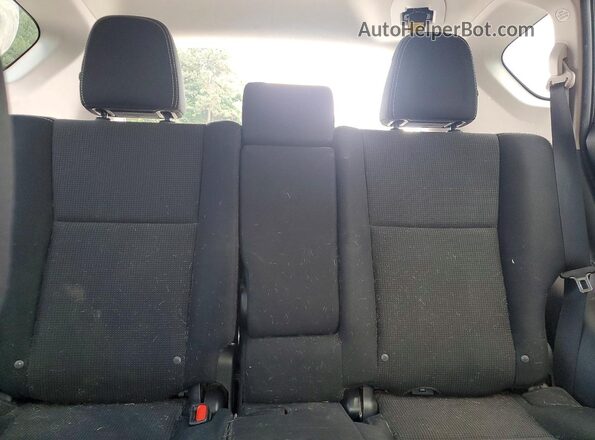 2T3WFREV1GW280213 2016 TOYOTA RAV4 Gray Rear seats view