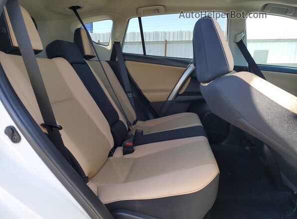 2T3WFREV1HW400397 2017 TOYOTA RAV4 White Widok tylnych siedzeń