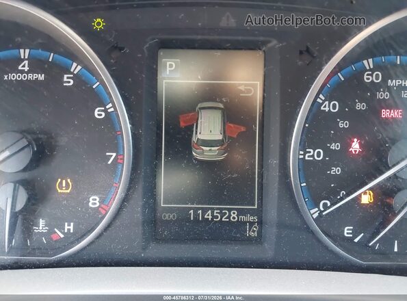 2T3WFREV2HW371234 2017 TOYOTA RAV4 Red Widok tylnych siedzeń