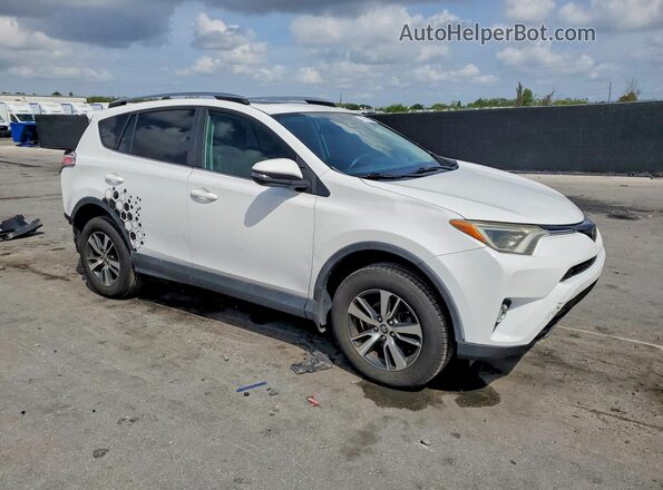 2T3WFREV2HW380273 2017 TOYOTA RAV4 White Front right