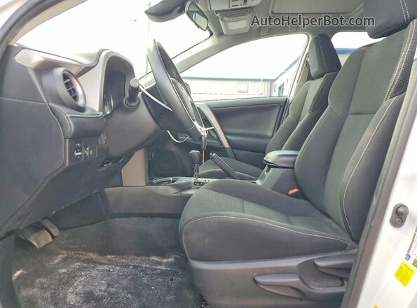 2T3WFREV2HW380273 2017 TOYOTA RAV4 White Front interior view