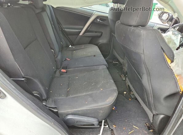 2T3WFREV4JW430824 2018 TOYOTA RAV4 White Вид задньої частини салону