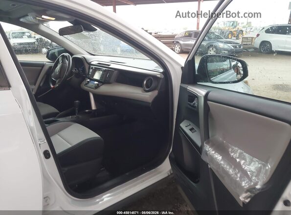 2T3WFREV5JW463444 2018 TOYOTA RAV4 White Front interior view
