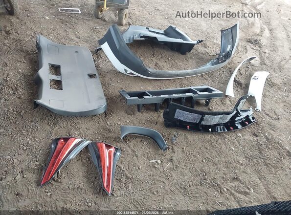 2T3WFREV5JW463444 2018 TOYOTA RAV4 White Instrument cluster view