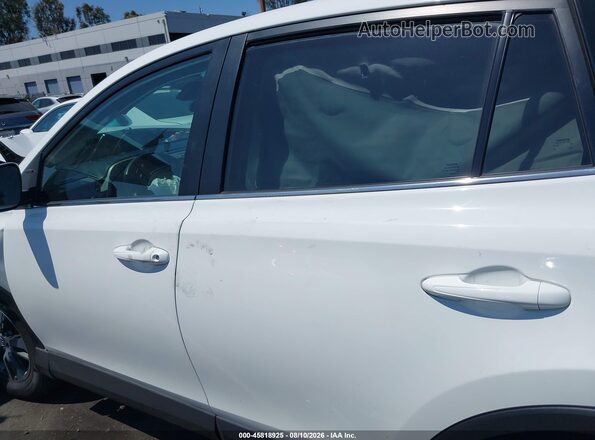 2T3WFREV6JW455028 2018 TOYOTA RAV4 White 