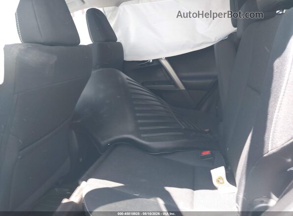 2T3WFREV6JW455028 2018 TOYOTA RAV4 White 
