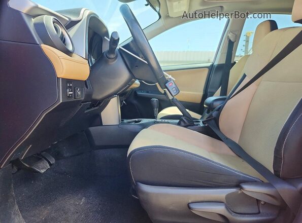 2T3WFREV7HW400663 2017 TOYOTA RAV4 Burgundy Widok wnętrza z przodu