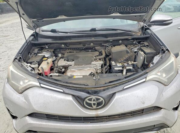 2T3WFREV7JW433216 2018 TOYOTA RAV4 Серебряный Вид подкапотного пространства