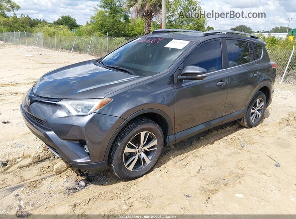 2T3WFREV9HW314951 2017 TOYOTA RAV4 Gray Przód lewy