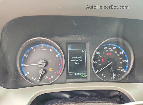 2T3WFREV9JW414294 2018 TOYOTA RAV4 Silver Vista del cuadro de instrumentos