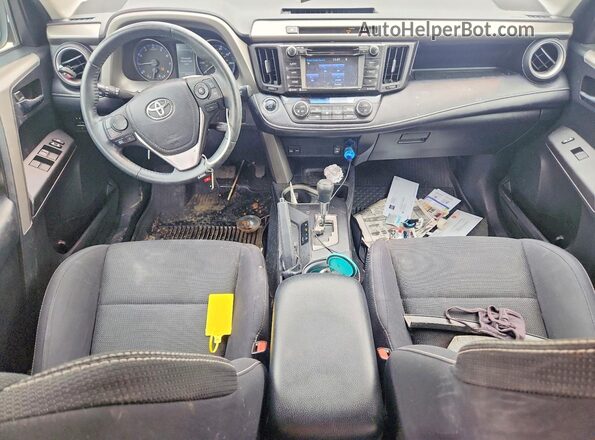 2T3WFREV9JW414294 2018 TOYOTA RAV4 Silver Vista del salpicadero