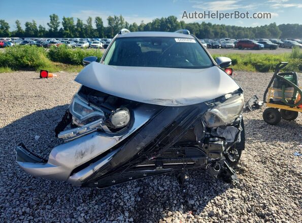 2T3YFREV7GW245491 2016 TOYOTA RAV4 Серебряный Вид спереди