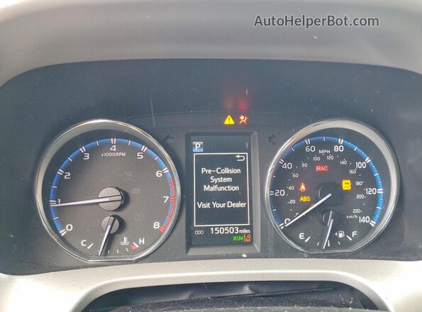 2T3YFREV7JW448811 2018 TOYOTA RAV4 White ხელსაწყოთა პანელის ხედი