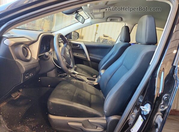 2T3ZFREV0HW336611 2017 TOYOTA RAV4 Черный Вид салона спереди