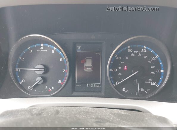 2T3ZFREV0HW372976 2017 TOYOTA RAV4 Silver Հետևի նստատեղերի տեսք