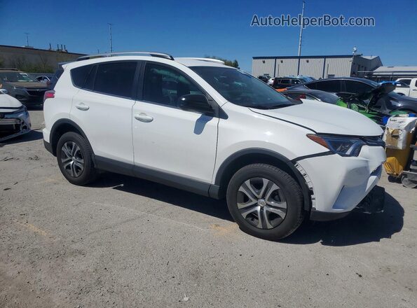 2T3ZFREV1JW510546 2018 TOYOTA RAV4 Белый Передняя правая четверть