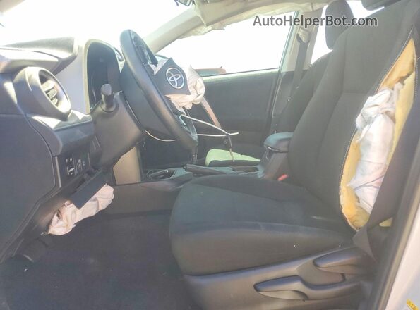 2T3ZFREV1JW510546 2018 TOYOTA RAV4 Белый Вид салона спереди