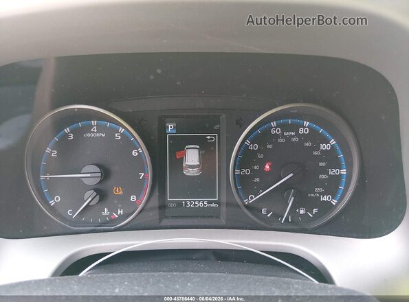 2T3ZFREV2HW325271 2017 TOYOTA RAV4 Белый Вид задних сидений