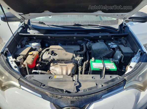2T3ZFREV2JW415106 2018 TOYOTA RAV4 White Вид задньої частини салону