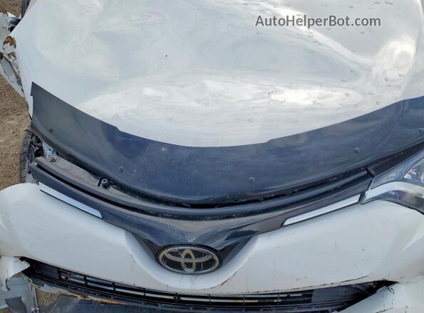 2T3ZFREV2JW469621 2018 TOYOTA RAV4 White ძრავის განყოფილების ხედი