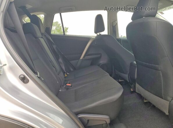 2T3ZFREV3GW303889 2016 TOYOTA RAV4 Silver უკანა სალონის ხედი