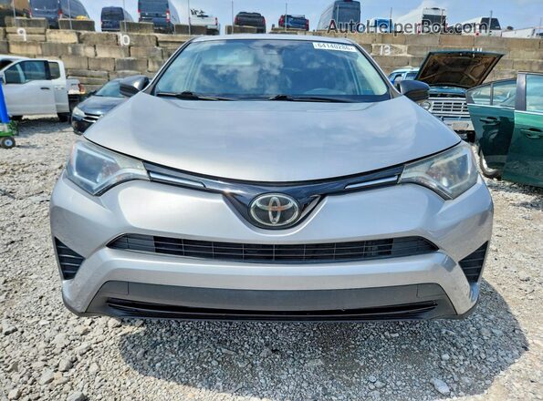2T3ZFREV3JW426194 2018 TOYOTA RAV4 Серебряный Вид спереди