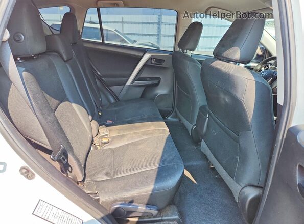 2T3ZFREV3JW445568 2018 TOYOTA RAV4 White Вид задньої частини салону
