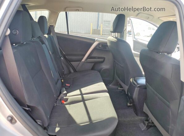 2T3ZFREV5HW402036 2017 TOYOTA RAV4 Silver Հետևի նստատեղերի տեսք