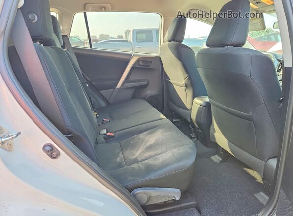 2T3ZFREV8GW241468 2016 TOYOTA RAV4 White Vista de los asientos traseros