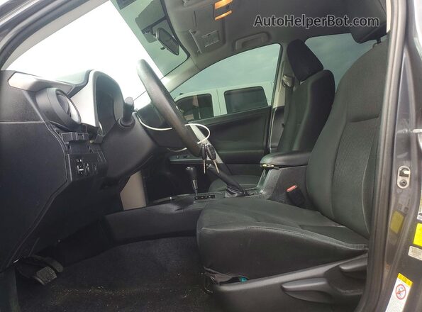 2T3ZFREV8GW256939 2016 TOYOTA RAV4 Gray Front interior view
