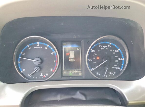 2T3ZFREV8JW485595 2018 TOYOTA RAV4 White ხელსაწყოთა პანელის ხედი