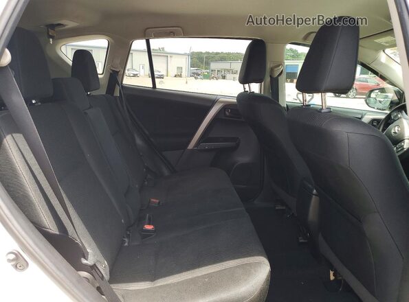 2T3ZFREV8JW485595 2018 TOYOTA RAV4 White უკანა სალონის ხედი